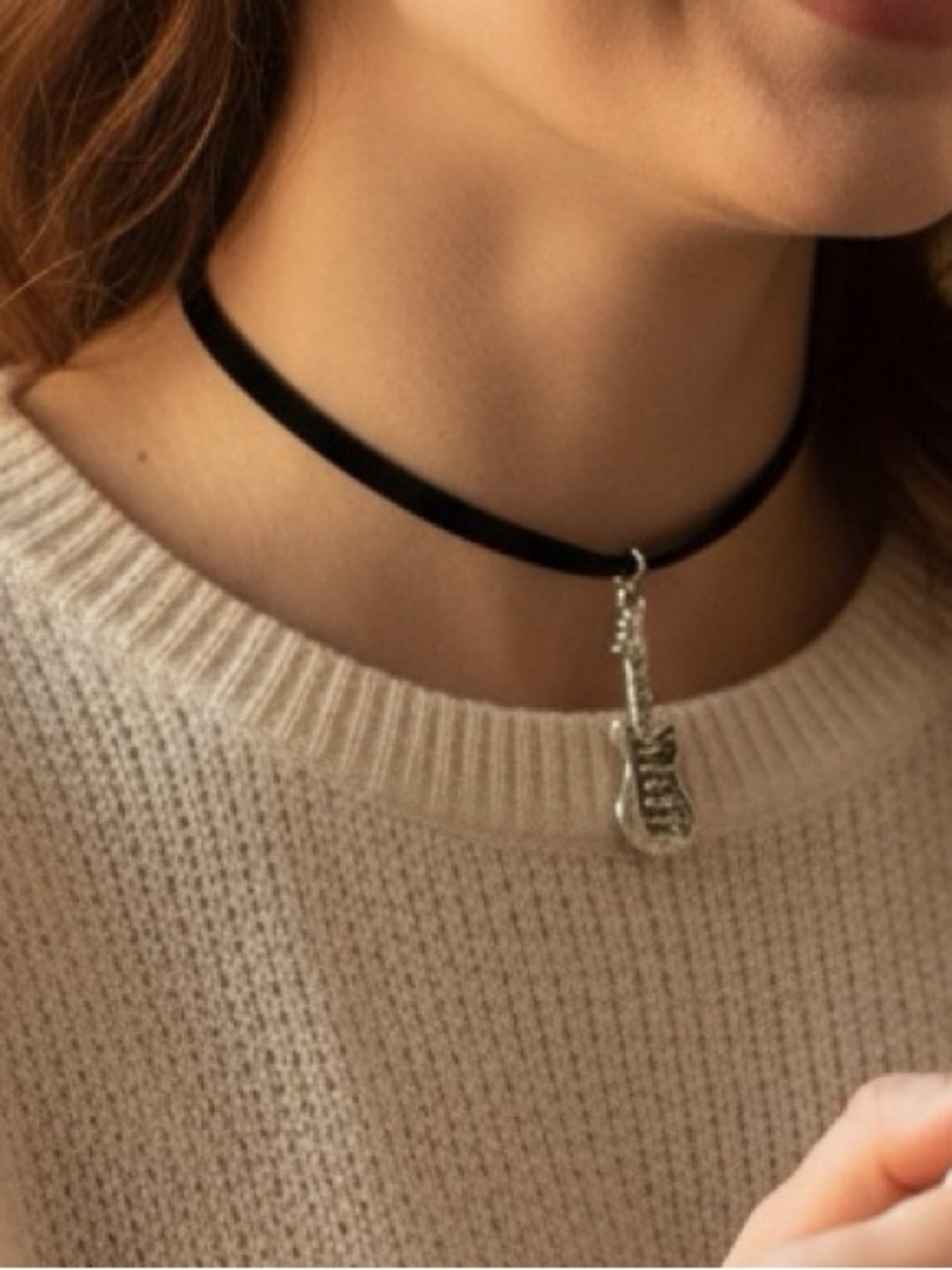 Guitar rocker Choker Necklace